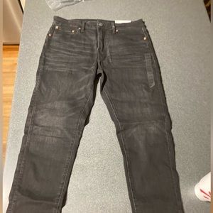 Men’s black athletic fit jeans 32x30 brand new with tags